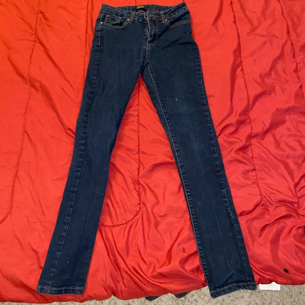 Dark wash skinny jeans